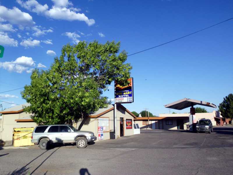 Chaparral Mini Mart and Motel Duncan