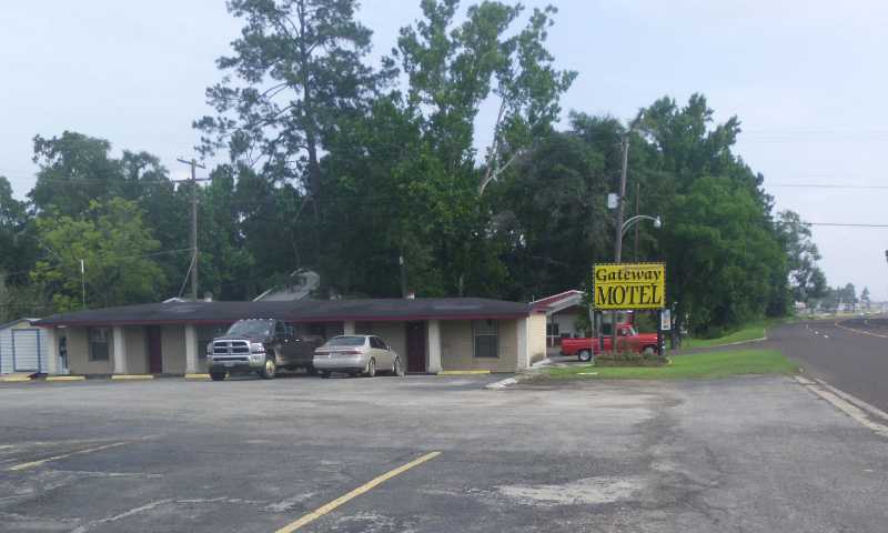 gateway motel