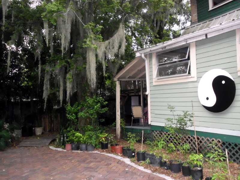 zen hostel courtyard