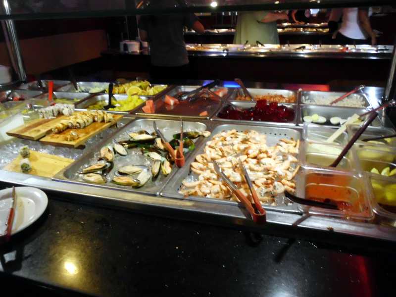 Palatka Buffet selection